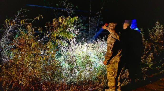 报警称想进去蹲两天，男子报警称想进去蹲两天